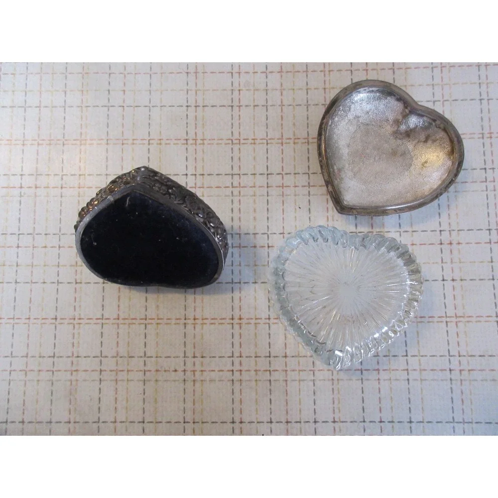 Matching Heart Shape Glass Trinket Box w/ Lid & Ring Holder Silver plate Vintage